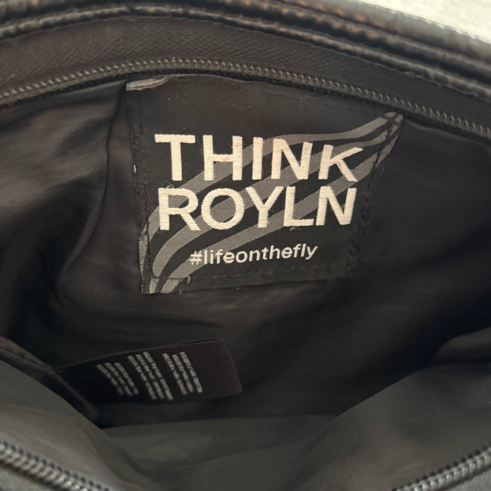 Think Rolyn Crossbody Bag - Picture 4 of 11